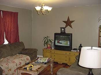 5th image of 526 Pine St
