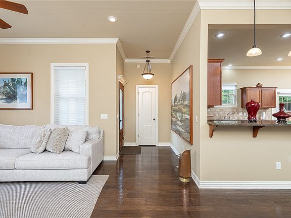 5th image of 1699 E Amber Dr