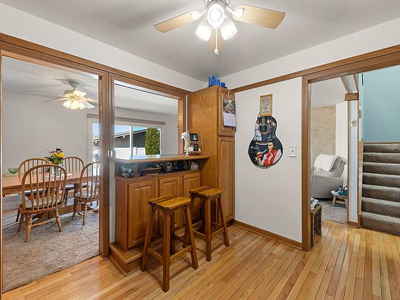 4th image of 213 W Manor Dr