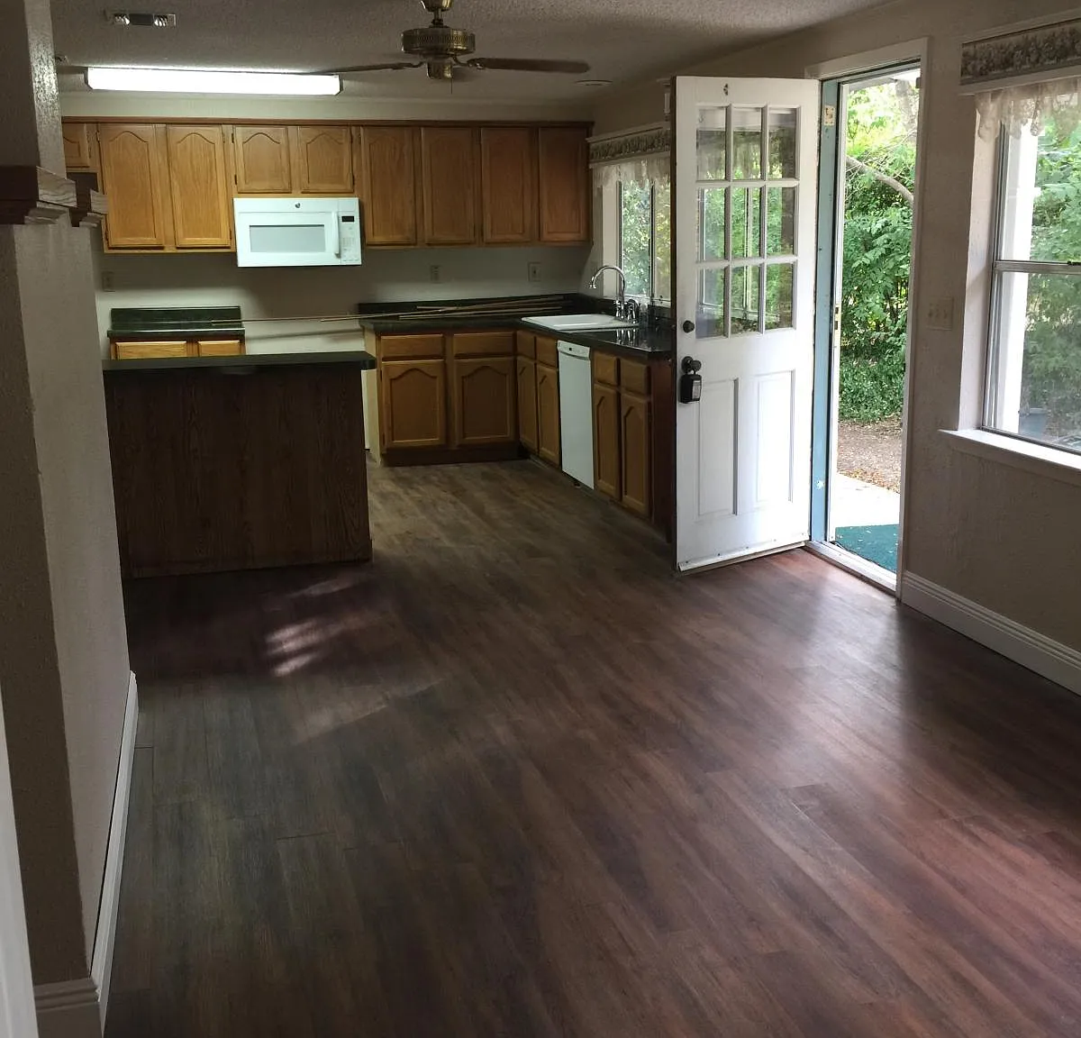 3 bed, 1775 sqft, $2,000 — Photo 3
