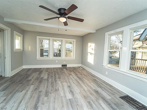 3rd image of 365 Noah Ave