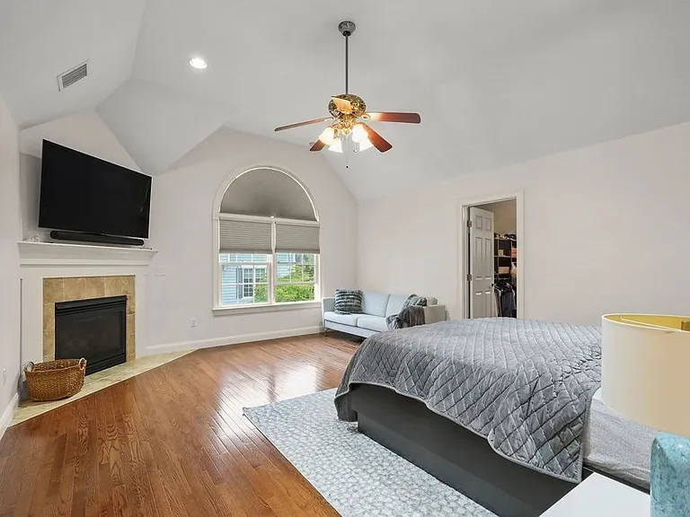 12 Ronald C Meyer Dr — Photo 16