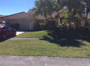 10456 Bow Ct, Boca Raton, FL 33498