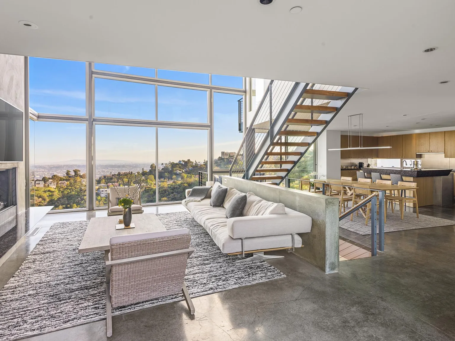 8300 Rugby Pl — Photo 3