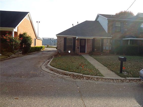 2nd image of 4018 Camellia Dr