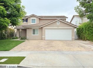 12205 Brookmont Ave, Sylmar, CA 91342