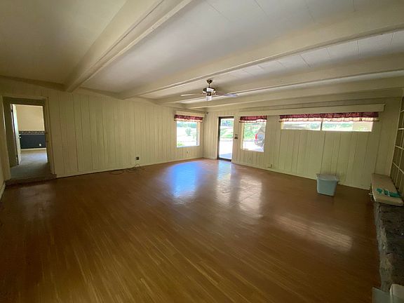 3rd image of 410 Lattawoods Dr