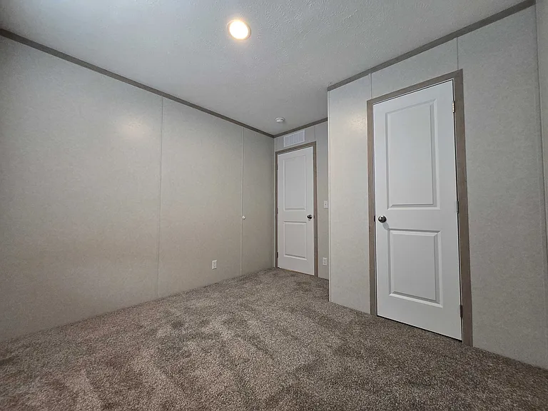 29800 Guilford Cir #471 — Photo 17