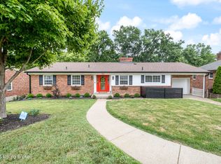 1123 Ridge Line Dr, Louisville, KY 40207