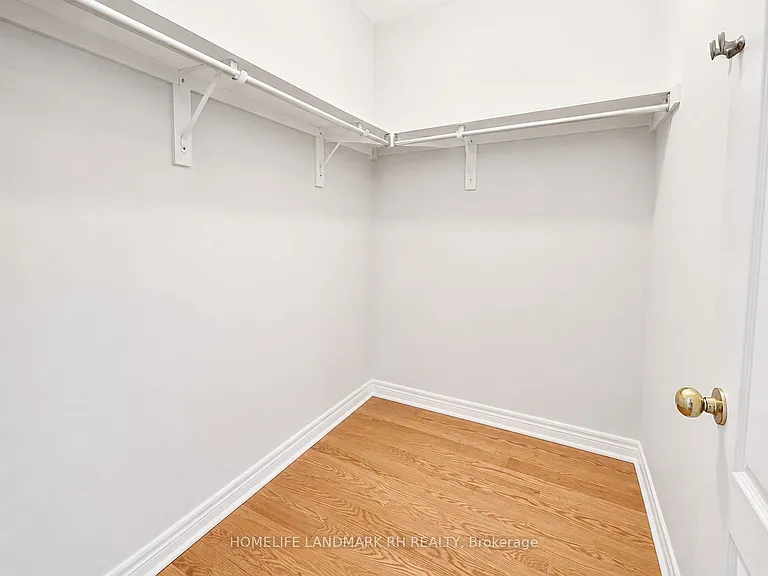499 Pleasant Ridge Ave — Photo 13