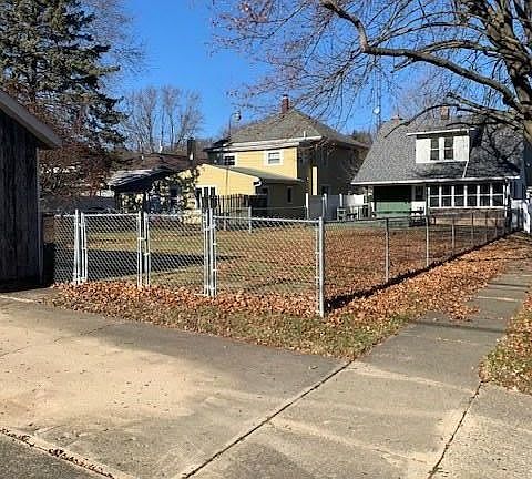 2nd image of Johnston Dr