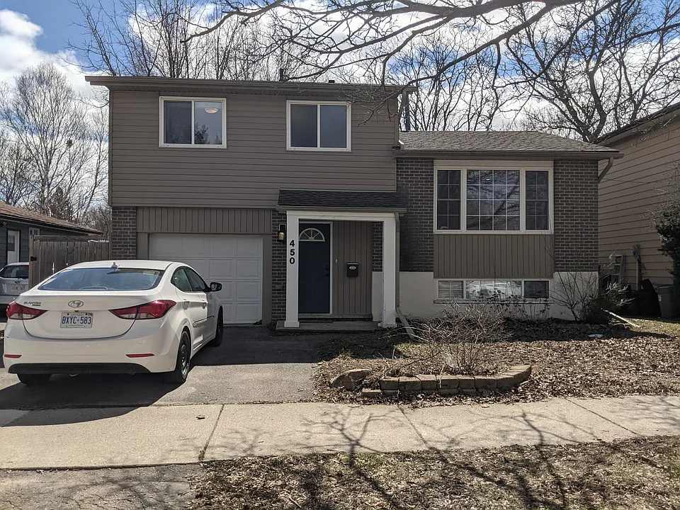 450 Midwood Cres