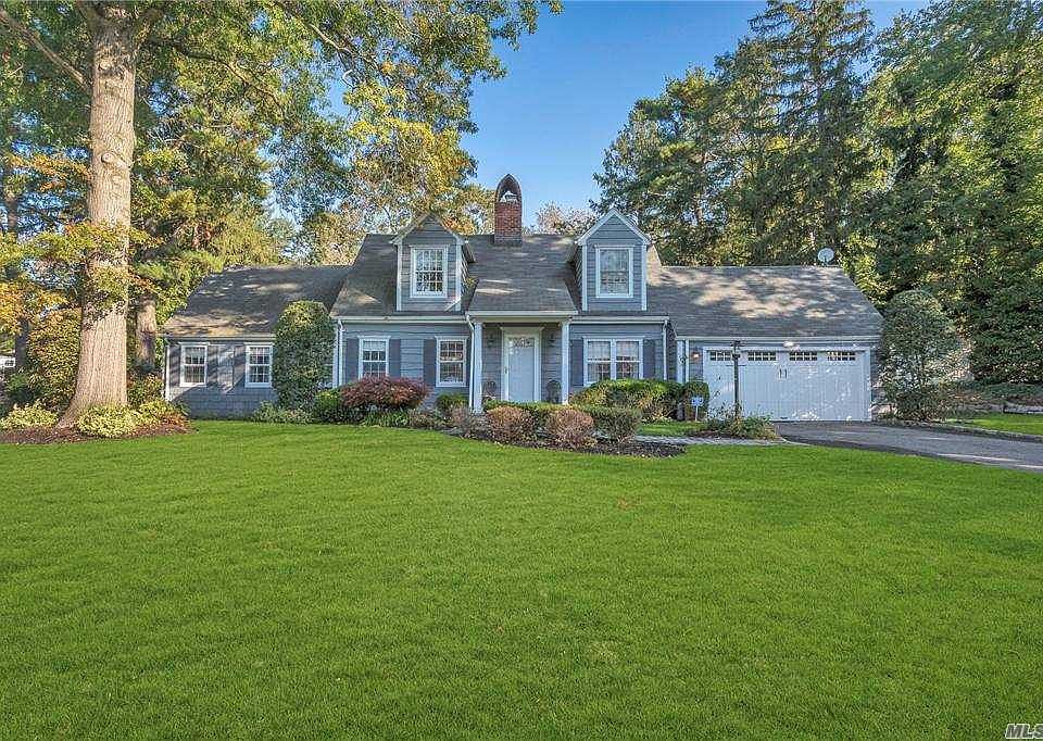 1st image of 10 Brookside Dr