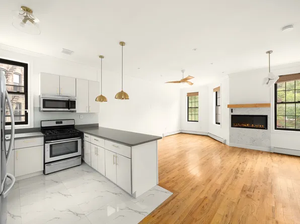 274 Bleecker Street image 1 of 19