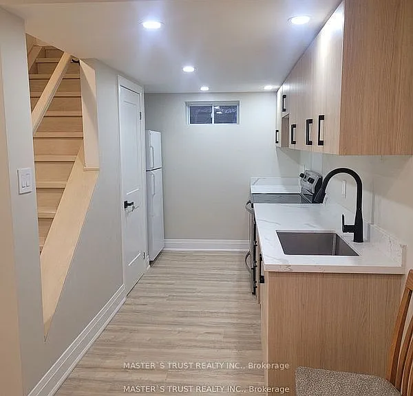 657 Chaleur Pl — Photo 5
