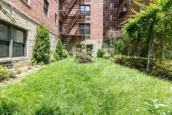 Sold by Prime Realty | media 18