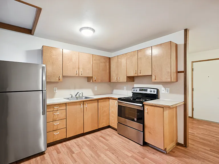 Abbottsford Apartments — Photo 119