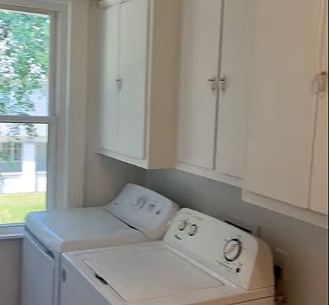 4th image of 919 W University Ave