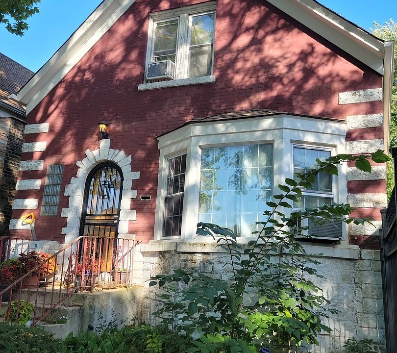 2nd image of 1417 N Lawndale Ave