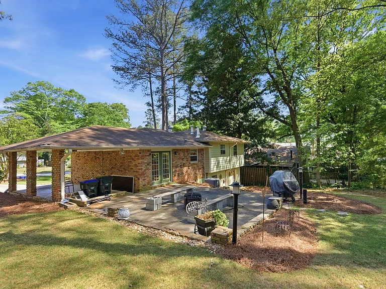 2722 Frontier Ct — Photo 24
