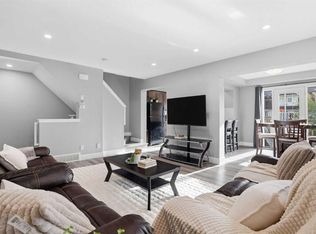 52 W Windstone Grn SW, Airdrie, AB T4B0N8