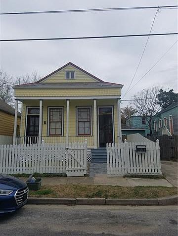1st image of 3219 Saint Philip St