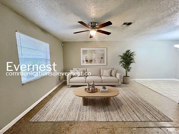 5th image of 3058 Saint Paul Dr