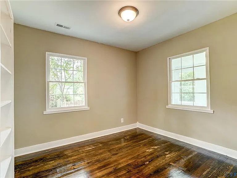 Rear facing bedroom