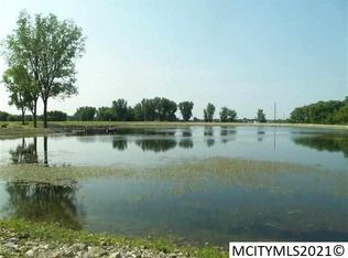 2550 12th St NE, Mason City, IA 50401