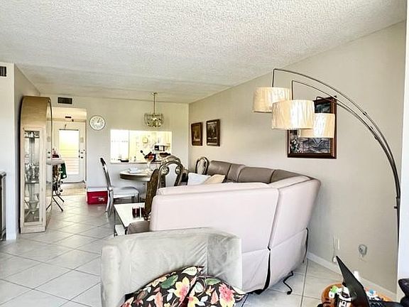 3rd image of 2711 NW 104th Avenue #211
