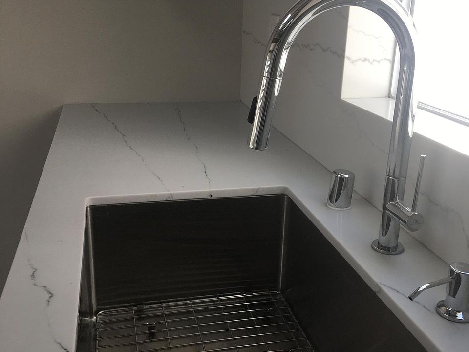 Ruvati sink, Porcelanosa faucet and detail of the quality of the stonework