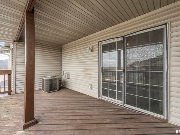 3211 S 16th Ave UNIT 301, Eldridge, IA 52748