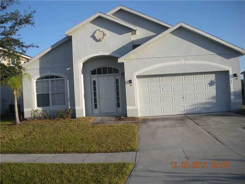 1st image of 744 Hacienda Cir