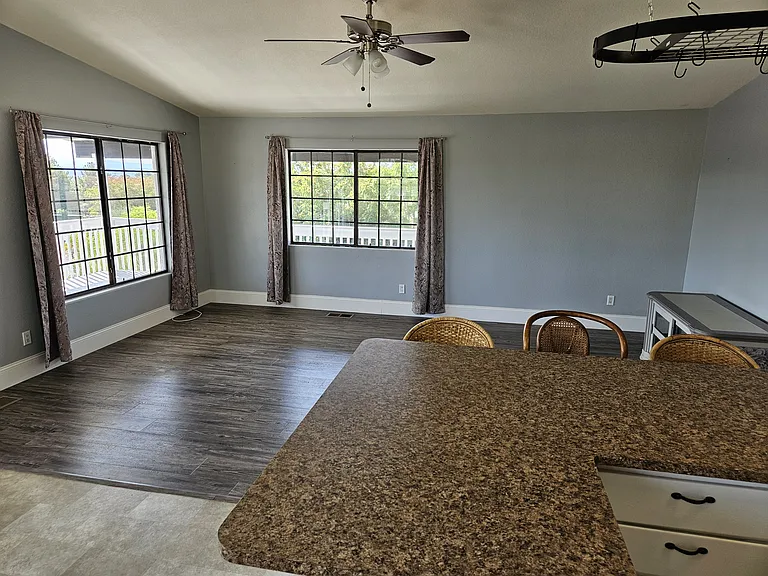 2127 S Cayuse Trl — Photo 13