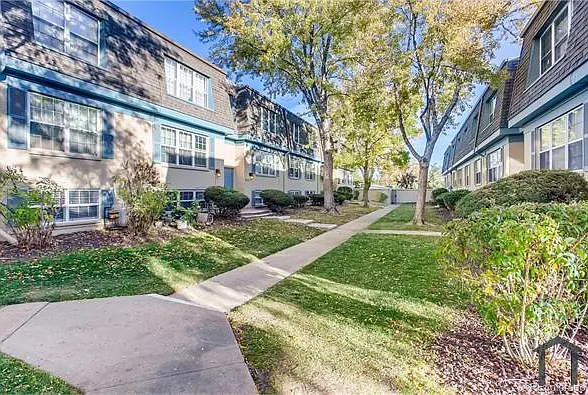 1 bed, 950 sqft, $1,705 — Photo 3