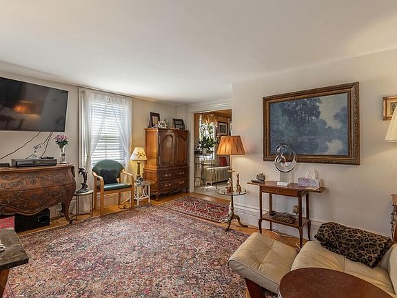 5th image of 170 1/2 Granite St APT 5