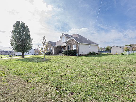 3rd image of 4538 Crossroads Dr