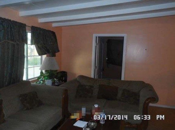 2nd image of 10048 E Palmdale Blvd