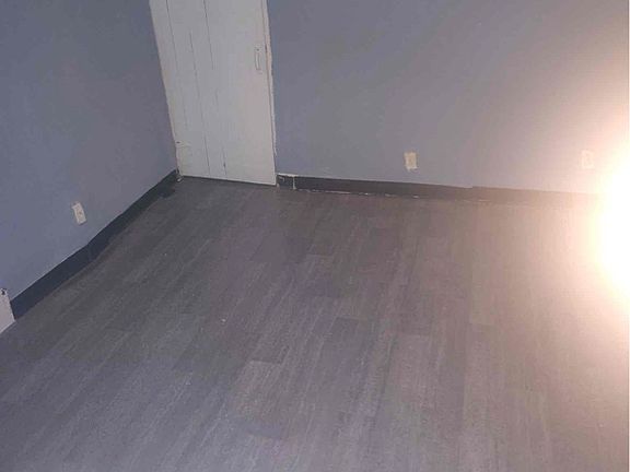 2nd image of 1532 Woodland Ave NW APT 1