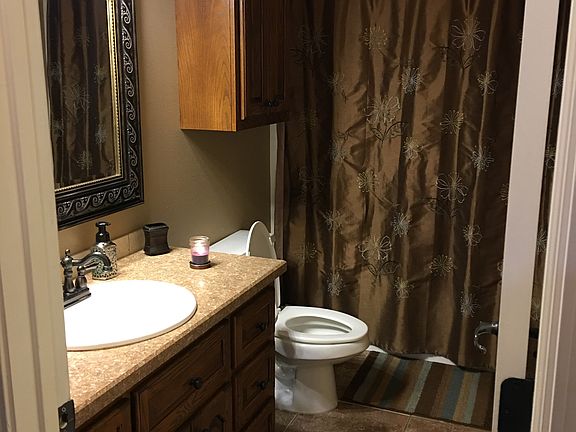 2nd image of 803 Muscadine Ln