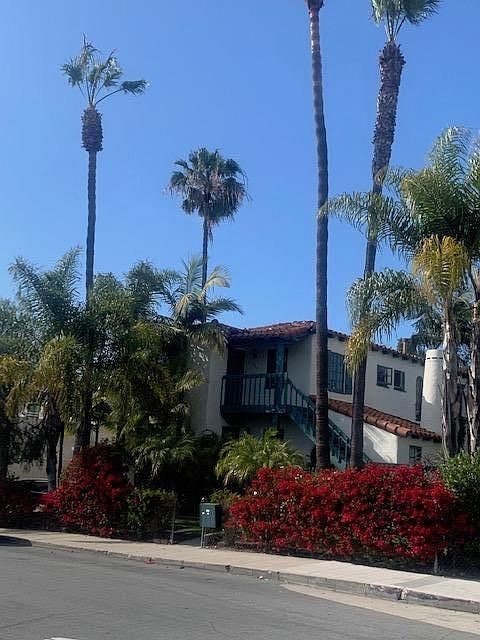 Beautiful 1920s Spanish Duplex, walkable to shops, restaurants and more!!