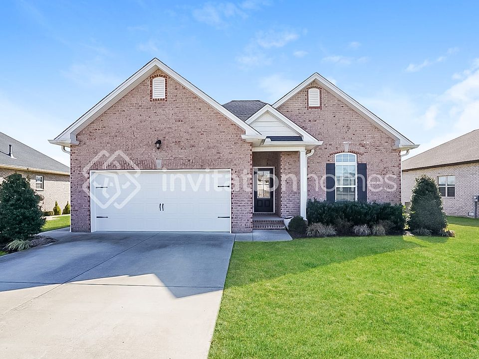 1st image of 440 Lucy Cir
