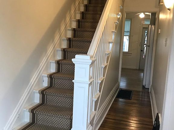 2nd image of 719 Green St
