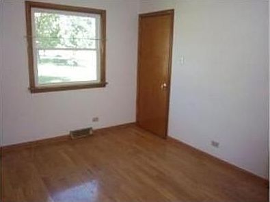 5th image of 81 E Glengate Ave