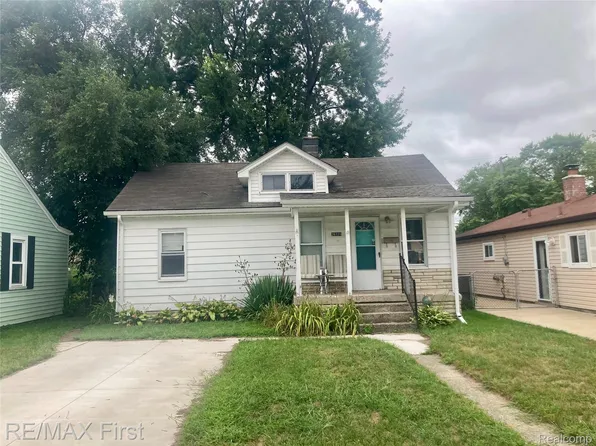 26721 Barrington St, Madison Heights, MI 48071