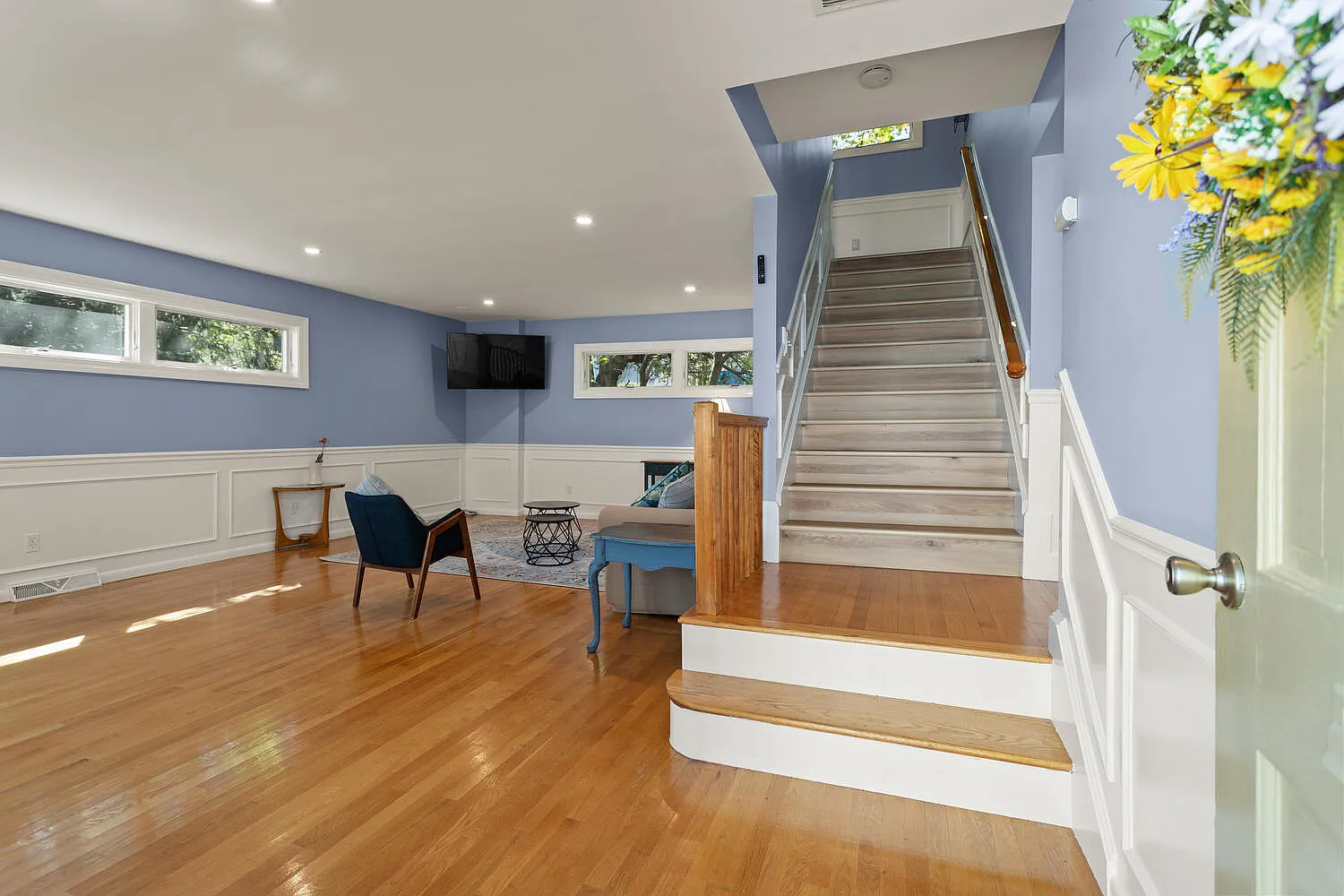 4 bed, 2103 sqft, $5,750 — Photo 4