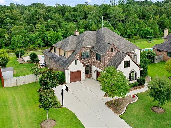 4th image of 40602 Remington Ln