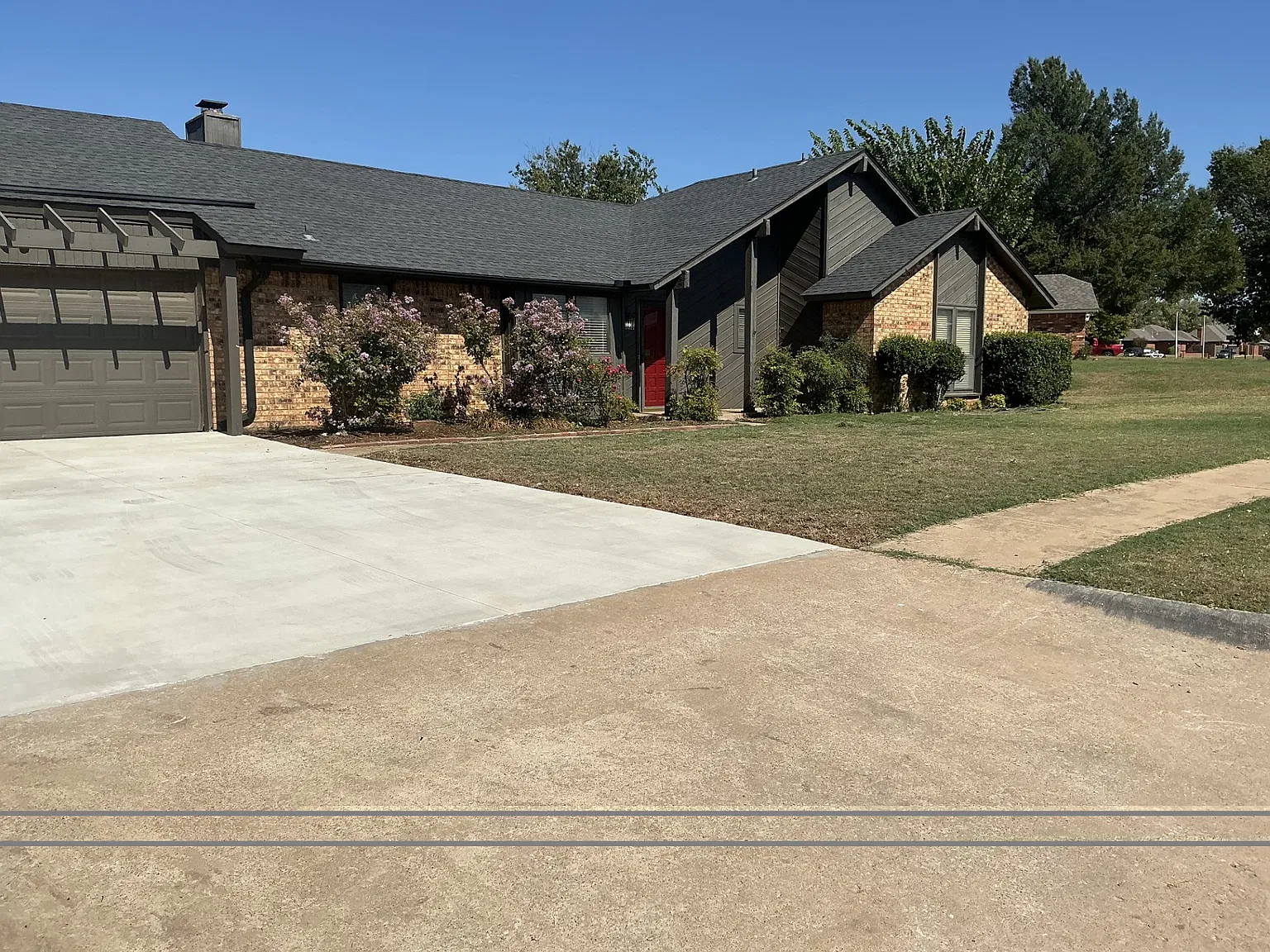 3 bed, 1700 sqft, $1,600 — Photo 1