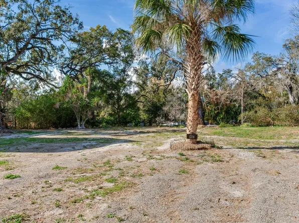 1214 E Park Cir #7, Tampa, FL 33604