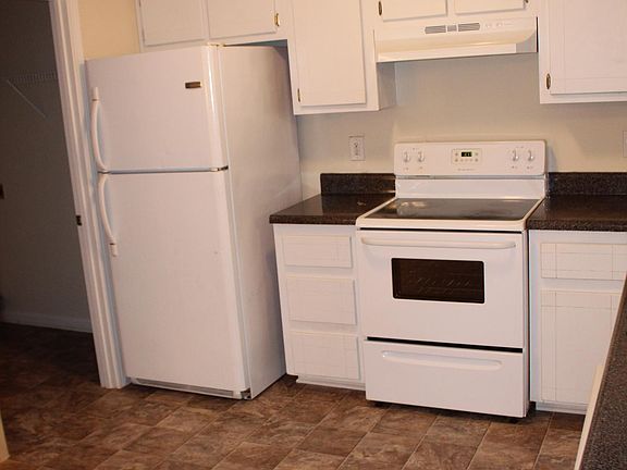 4th image of 13 Otting Dr APT C